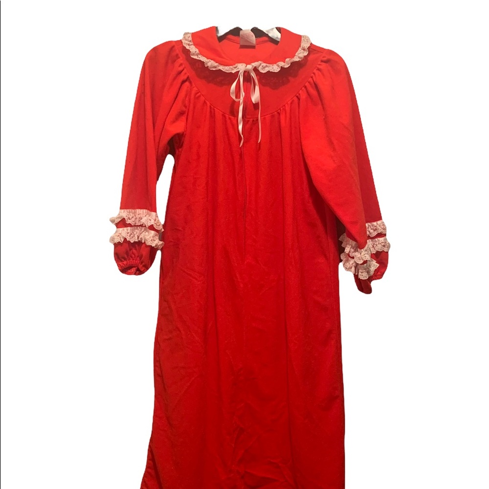 Vintage size 12 red house coat or sleepwear